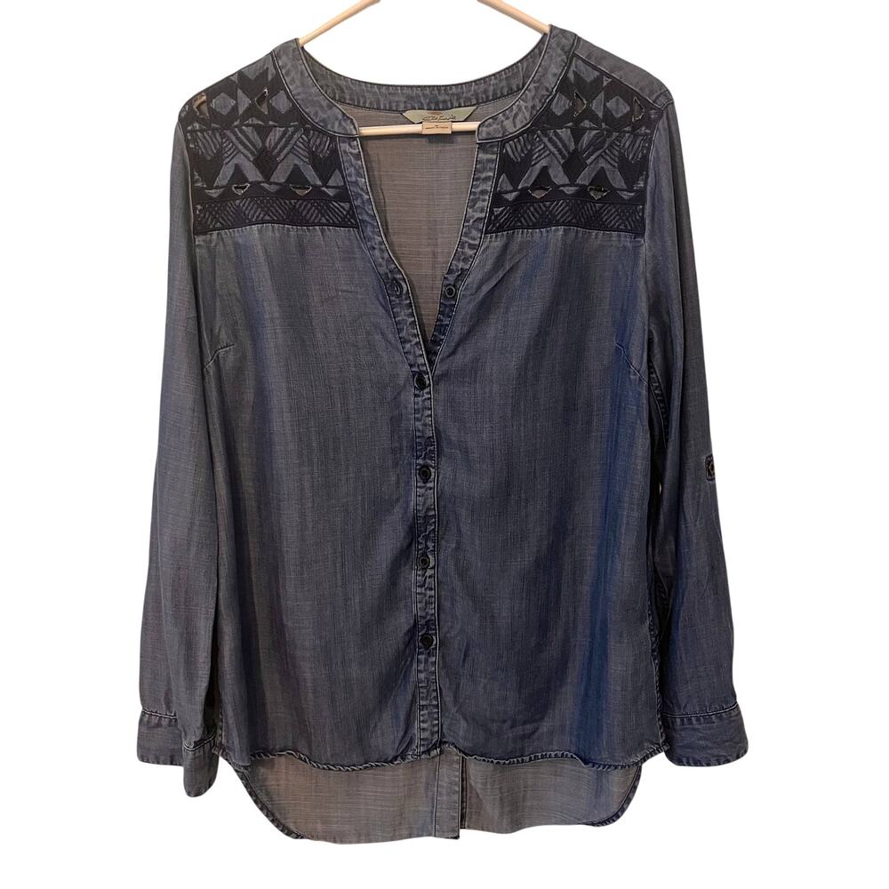 Bob Timberlake Blouse Medium Blue Chambray Embroidered Boho Lagenlook Shirt
